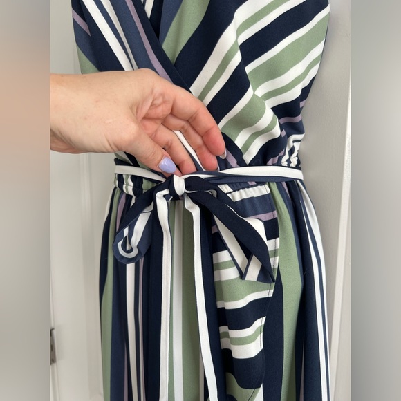 LOFT Outlet Stripped WrapMidi Dress 👗 - Picture 4 of 7